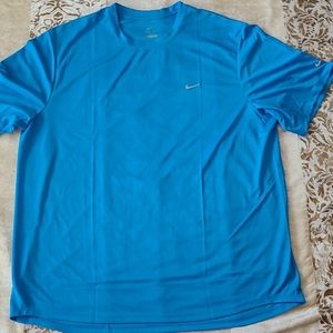 Nike XL Dri-FIT Tee